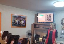 Maquillaje junto al equipo de ventas de Yanbal